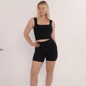 FORM Box Crop - Black (XS) | Brand New with Tags